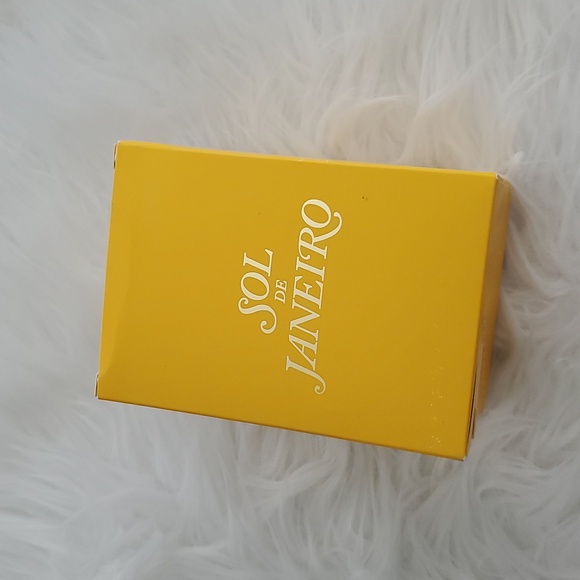 Sol de Janeiro Yellow Gift Box - Picture 1 of 9